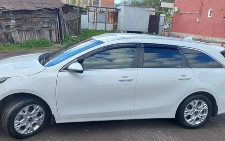 KIA cee'd III, 2022 год, 2 300 000 рублей, 5 фотография