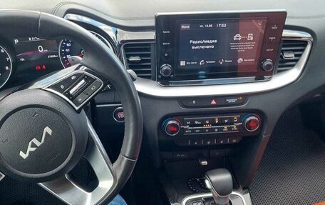 KIA cee'd III, 2022 год, 2 300 000 рублей, 6 фотография