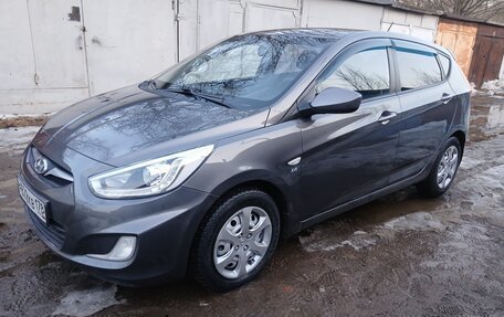 Hyundai Solaris II рестайлинг, 2014 год, 745 000 рублей, 5 фотография