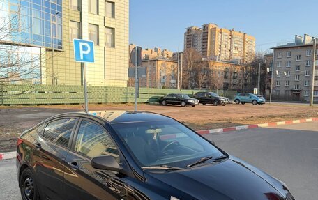 Hyundai Solaris II рестайлинг, 2015 год, 395 000 рублей, 1 фотография