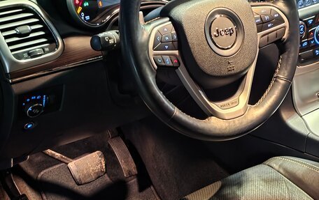 Jeep Grand Cherokee, 2013 год, 3 000 000 рублей, 11 фотография