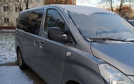 Hyundai Grand Starex Grand Starex I рестайлинг 2, 2014 год, 1 100 000 рублей, 2 фотография