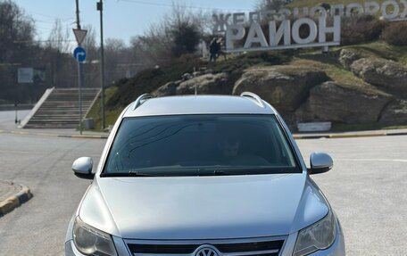 Volkswagen Tiguan I, 2010 год, 775 000 рублей, 2 фотография