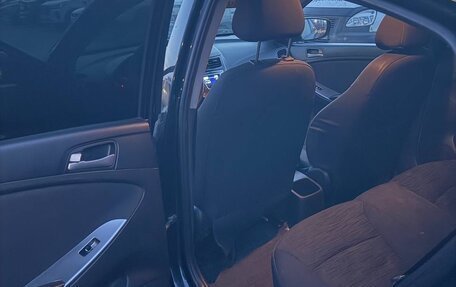 Hyundai Solaris II рестайлинг, 2015 год, 395 000 рублей, 11 фотография