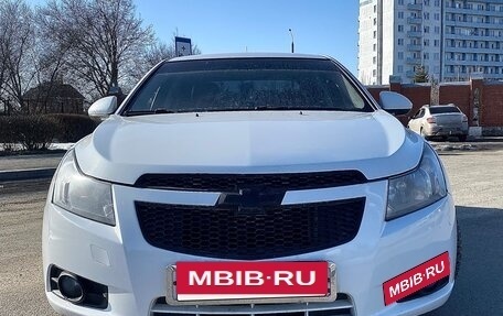 Chevrolet Cruze II, 2011 год, 650 000 рублей, 2 фотография