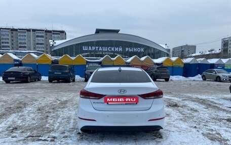 Hyundai Elantra VI рестайлинг, 2017 год, 1 150 000 рублей, 5 фотография