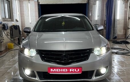 Honda Accord VIII рестайлинг, 2008 год, 910 000 рублей, 3 фотография