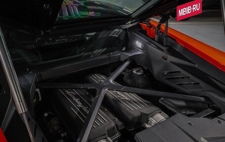 Lamborghini Huracán, 2019 год, 21 000 000 рублей, 8 фотография