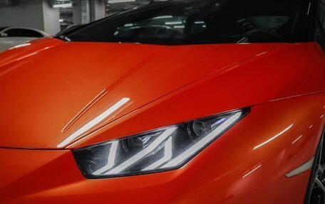 Lamborghini Huracán, 2019 год, 21 000 000 рублей, 15 фотография