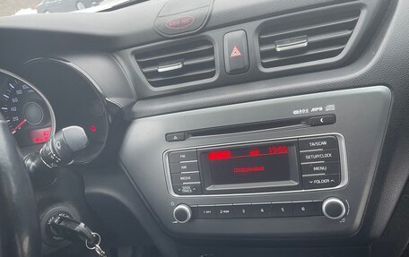 KIA Rio III рестайлинг, 2015 год, 1 100 000 рублей, 11 фотография