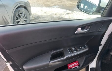 KIA Sportage IV рестайлинг, 2019 год, 2 550 000 рублей, 13 фотография