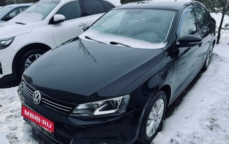 Volkswagen Jetta VI, 2014 год, 1 100 000 рублей, 3 фотография