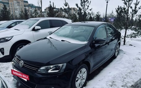 Volkswagen Jetta VI, 2014 год, 1 100 000 рублей, 2 фотография