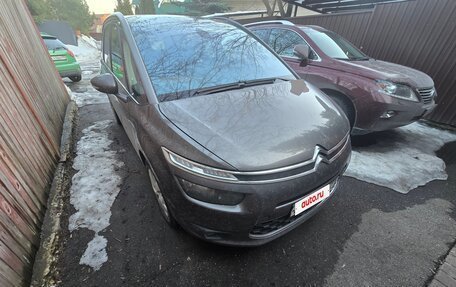 Citroen C4 Picasso II рестайлинг, 2016 год, 1 400 000 рублей, 2 фотография