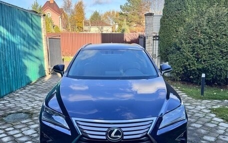 Lexus RX IV рестайлинг, 2017 год, 2 900 000 рублей, 4 фотография