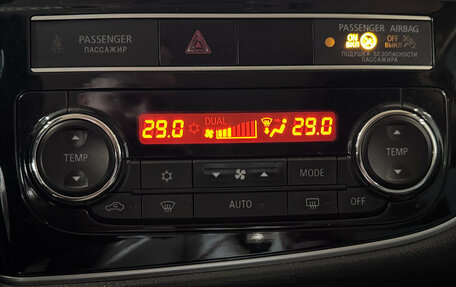 Mitsubishi Outlander III рестайлинг 3, 2018 год, 1 799 000 рублей, 17 фотография