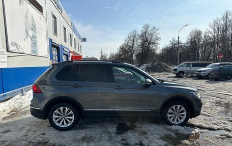 Volkswagen Tiguan II, 2021 год, 2 470 000 рублей, 8 фотография