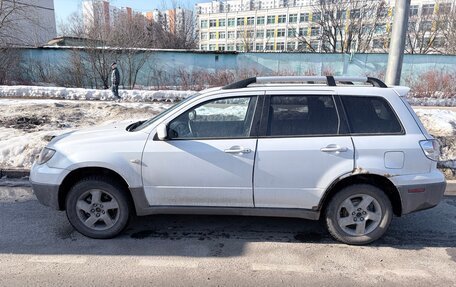 Mitsubishi Outlander III рестайлинг 3, 2002 год, 490 000 рублей, 3 фотография