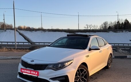 KIA Optima IV, 2018 год, 2 500 000 рублей, 6 фотография