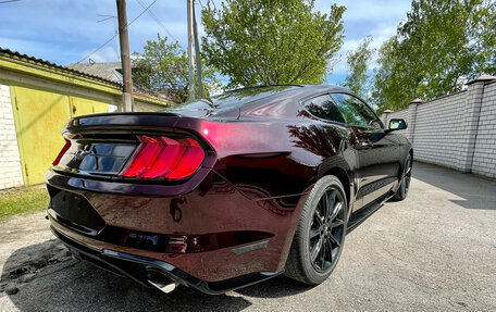 Ford Mustang VI рестайлинг, 2017 год, 2 590 000 рублей, 15 фотография