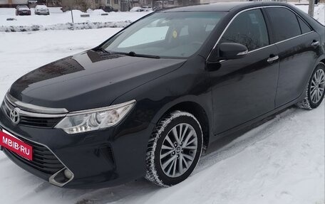 Toyota Camry, 2016 год, 2 120 000 рублей, 2 фотография