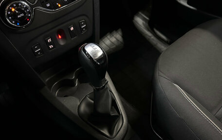 Renault Sandero II рестайлинг, 2019 год, 1 050 000 рублей, 18 фотография