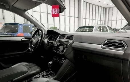 Volkswagen Tiguan II, 2019 год, 2 750 000 рублей, 11 фотография