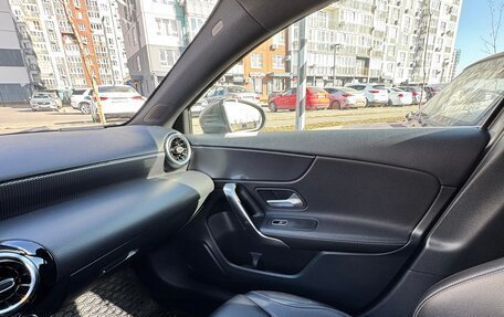 Mercedes-Benz A-Класс, 2018 год, 2 250 000 рублей, 10 фотография