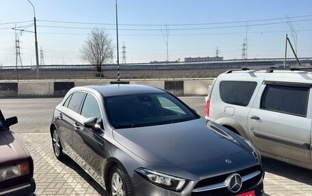 Mercedes-Benz A-Класс, 2018 год, 2 250 000 рублей, 2 фотография