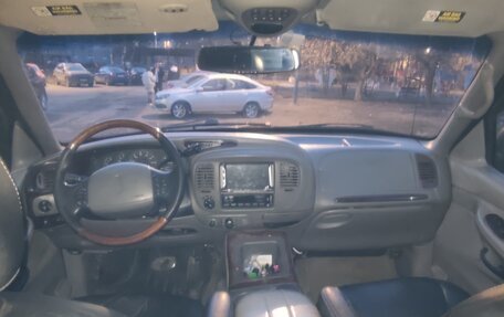 Lincoln Navigator, 1998 год, 449 000 рублей, 12 фотография