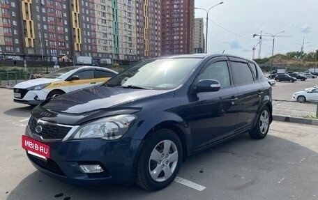 KIA cee'd I рестайлинг, 2010 год, 650 000 рублей, 2 фотография