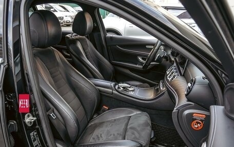 Mercedes-Benz E-Класс, 2018 год, 3 470 000 рублей, 8 фотография