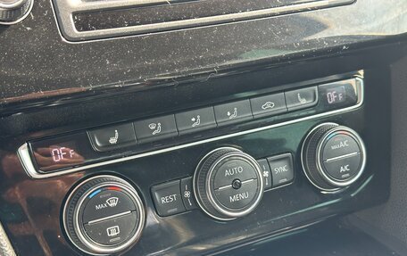 Volkswagen Passat B8 рестайлинг, 2017 год, 1 799 000 рублей, 19 фотография