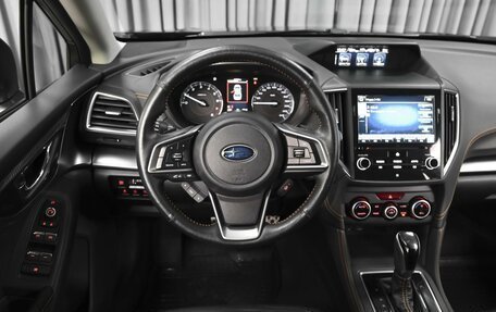 Subaru XV II, 2018 год, 1 898 000 рублей, 13 фотография