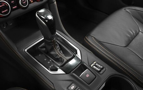 Subaru XV II, 2018 год, 1 898 000 рублей, 12 фотография