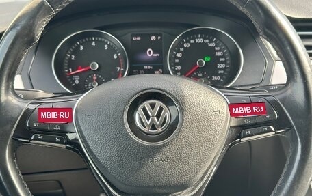 Volkswagen Passat B8 рестайлинг, 2017 год, 1 799 000 рублей, 14 фотография