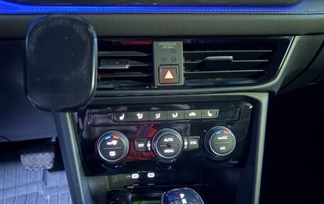 Volkswagen Taos, 2021 год, 2 950 000 рублей, 16 фотография