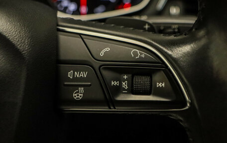 Audi A4, 2017 год, 1 990 000 рублей, 10 фотография