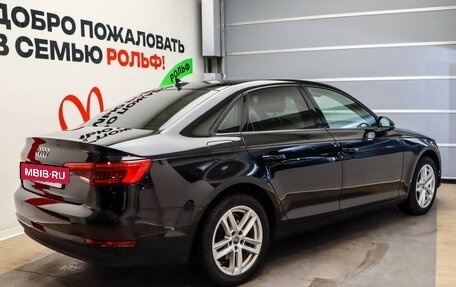 Audi A4, 2017 год, 1 990 000 рублей, 4 фотография