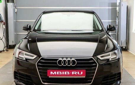 Audi A4, 2017 год, 1 990 000 рублей, 2 фотография