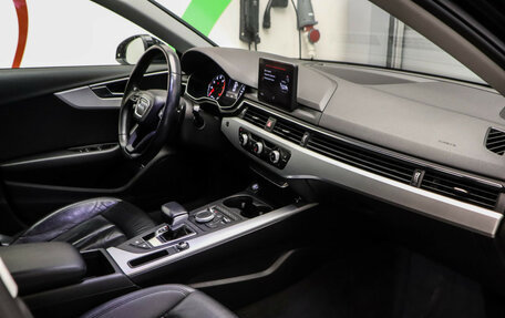 Audi A4, 2017 год, 1 990 000 рублей, 22 фотография