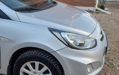 Hyundai Solaris II рестайлинг, 2011 год, 540 000 рублей, 3 фотография