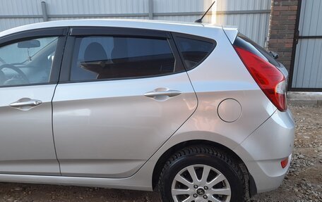 Hyundai Solaris II рестайлинг, 2011 год, 540 000 рублей, 7 фотография