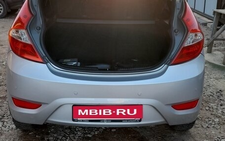 Hyundai Solaris II рестайлинг, 2011 год, 540 000 рублей, 9 фотография