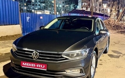 Volkswagen Passat B8 рестайлинг, 2021 год, 2 450 000 рублей, 1 фотография