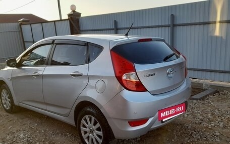 Hyundai Solaris II рестайлинг, 2011 год, 540 000 рублей, 6 фотография