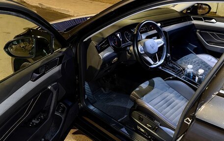 Volkswagen Passat B8 рестайлинг, 2021 год, 2 450 000 рублей, 10 фотография