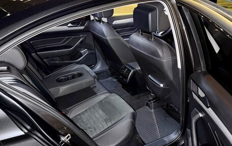 Volkswagen Passat B8 рестайлинг, 2021 год, 2 450 000 рублей, 13 фотография