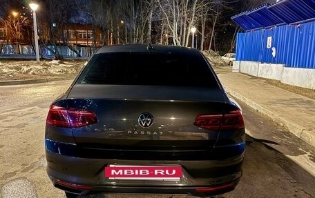 Volkswagen Passat B8 рестайлинг, 2021 год, 2 450 000 рублей, 6 фотография