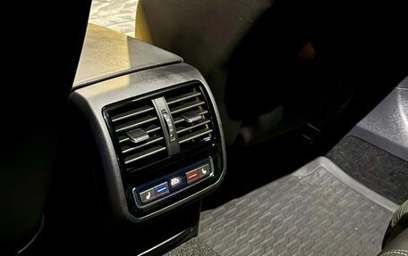 Volkswagen Passat B8 рестайлинг, 2021 год, 2 450 000 рублей, 14 фотография